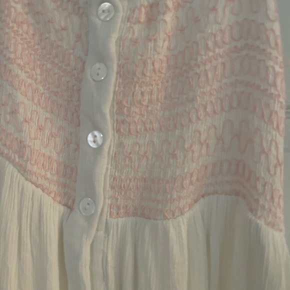 White maxi dress - Picture 3 of 3